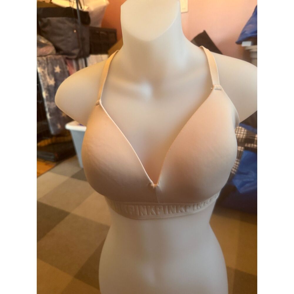 PINK Bras size 34D excellent condition